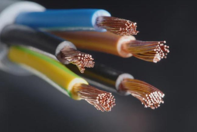 奔達康電纜進水的處理方法有哪些呢.jpg
